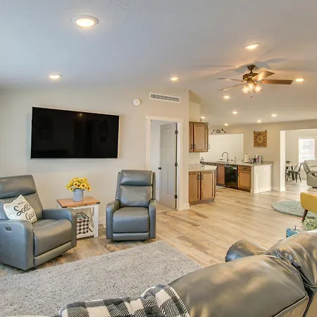 Modern Bloomington Home About 10 Mi To Bear Lake!